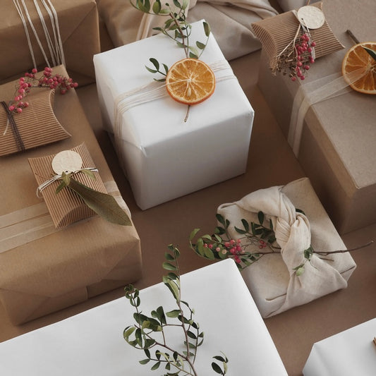 GIFT WRAPPING